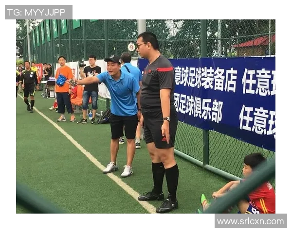 爱媛队与赞岐釜山队的激烈对决展现足球魅力与团队精神的碰撞