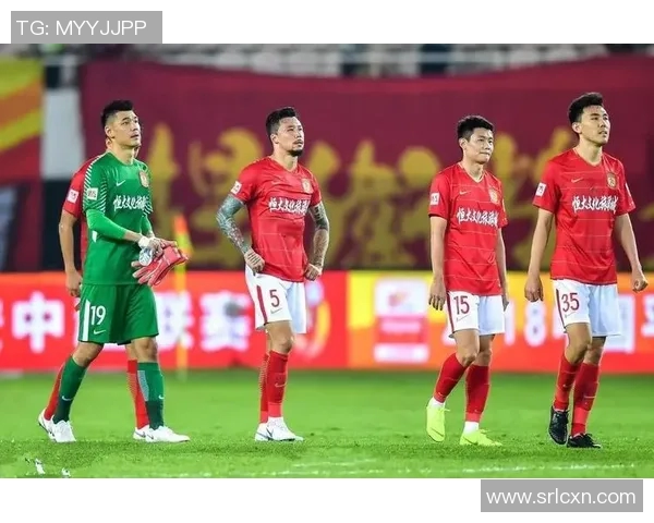 广州篮球队与上海篮球队赛后复盘分析双方状态及表现亮点MBA 广州篮球队与上海篮球队赛后复盘分析双方状态及表现亮点MBA