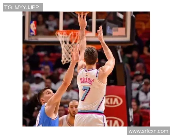 德阿隆福克斯如何引领萨克拉门托国王重返季后赛的辉煌之路 德阿隆福克斯如何引领萨克拉门托国王重返季后赛的辉煌之路