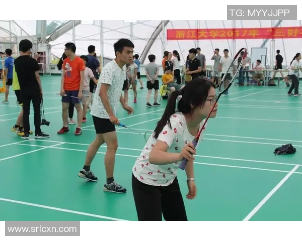 成都羽毛球队盯防体系解析与战术运用探讨 成都羽毛球队盯防体系解析与战术运用探讨