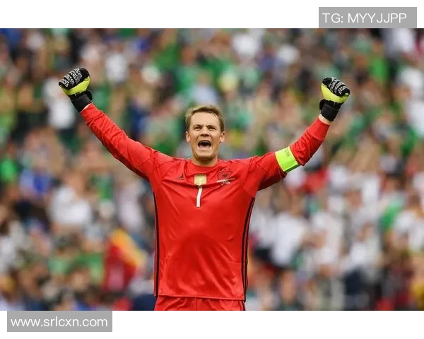 诺伊尔：守护球门的传奇门将与他的辉煌足球生涯探索